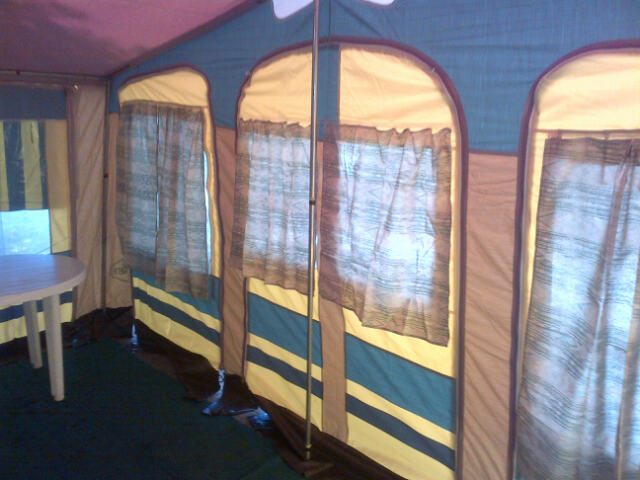 Gypsey3_tent_binne